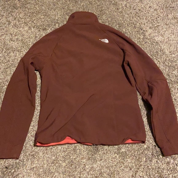 Maroon North Face Jacket - Picture 2 of 3